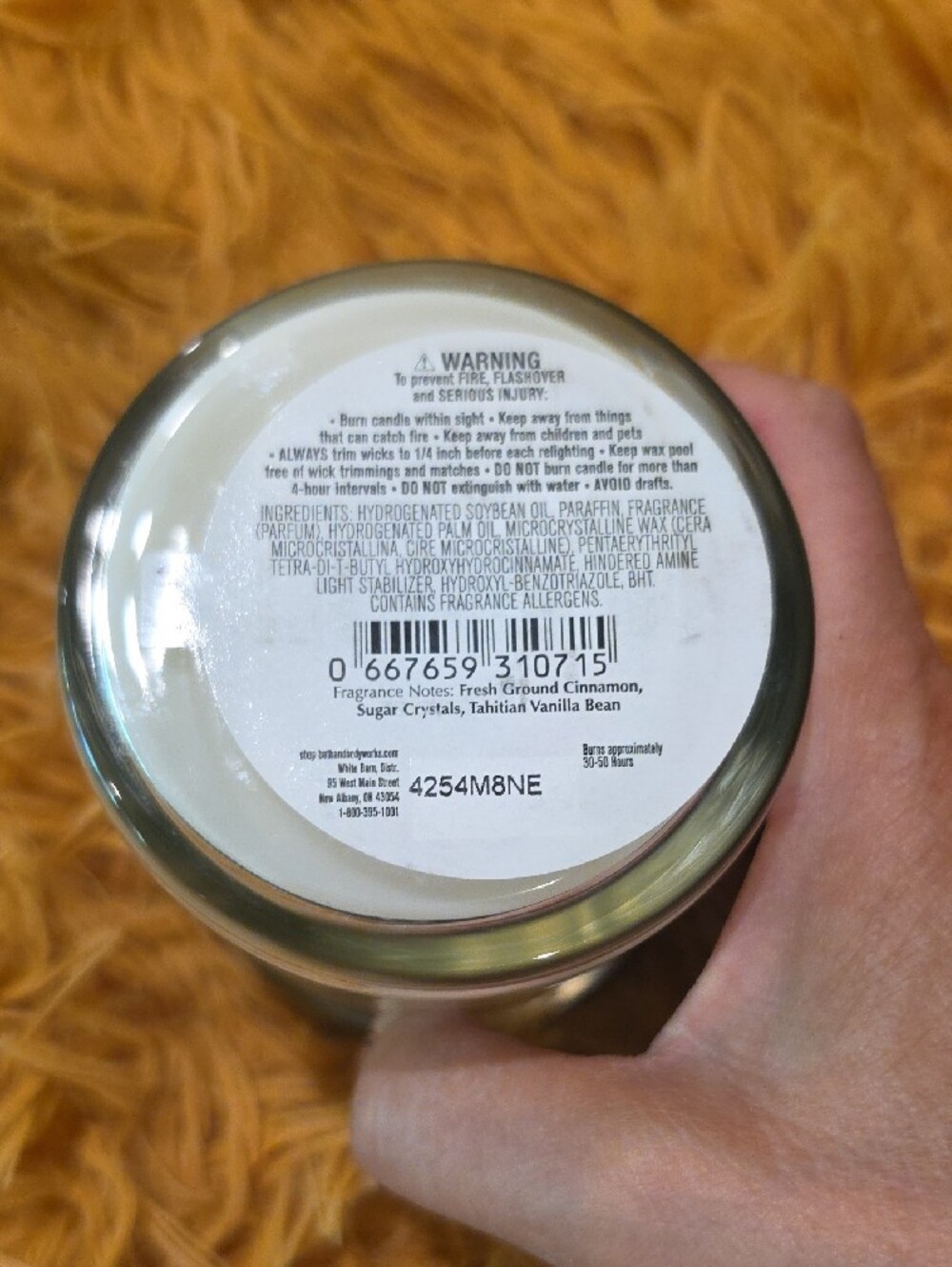 NEW Bath And BODY Works White Barn Cinnamon Spiced Vanilla Candle - White - Picture 2 of 4